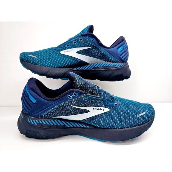 Brooks Men 9 Comfy footwear